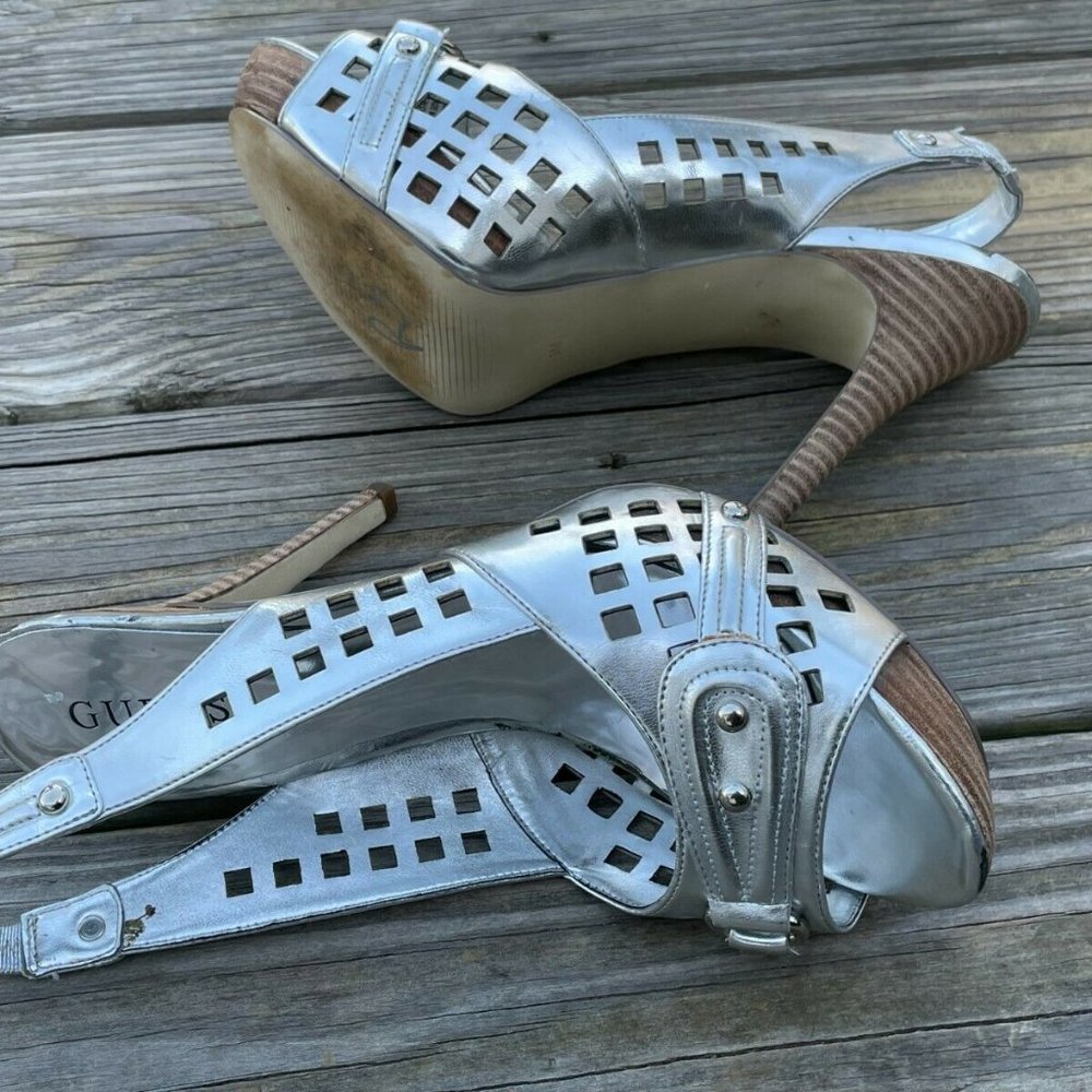 Guess Women Heel Shoes Silver Tone Leather Upper Open Toe Shoes Size 9M - Picture 8 of 12